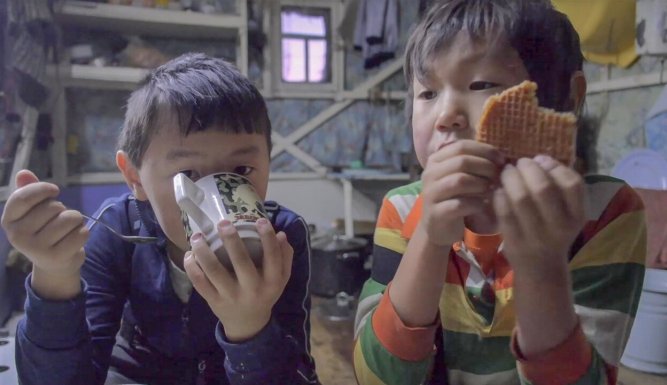 Sibérie, l'école à la maison chez les Dolganes