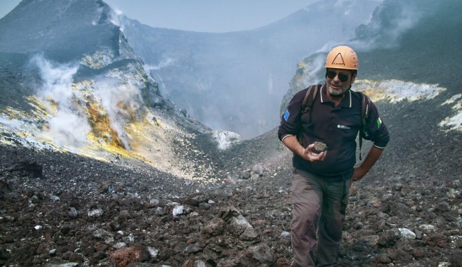 Baie de Naples, la colère des volcans