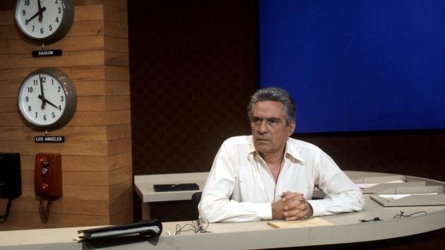Network, main basse sur la TV