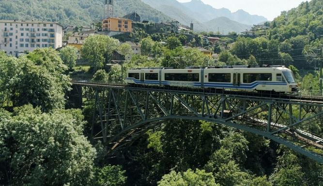 En train à travers la Suisse